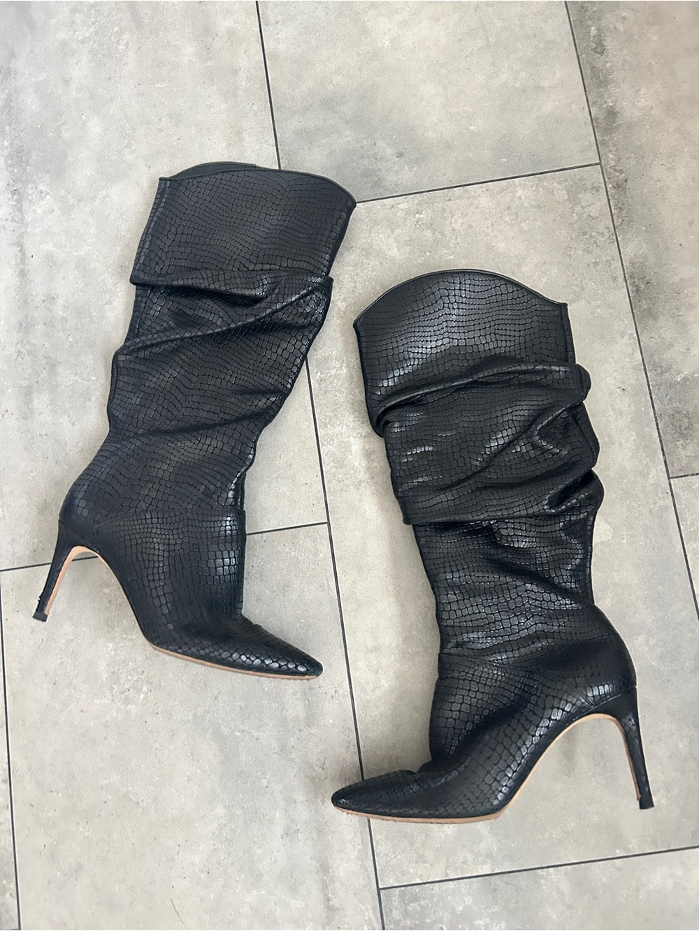 Vince Camuto Armonda Black Leather Pointed Toe Knee High Heel Boot 8.5